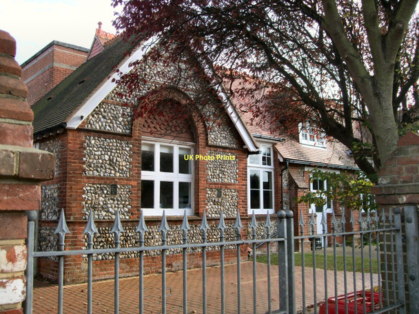 Photo 6"x4" Heene Community Centre, Worthing Worthing\/TQ1303 c2011