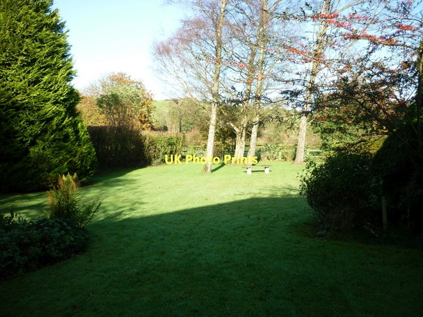 Photo 6"x4" The garden at the Blue Bell Hotel, Heversham Heversham c2011