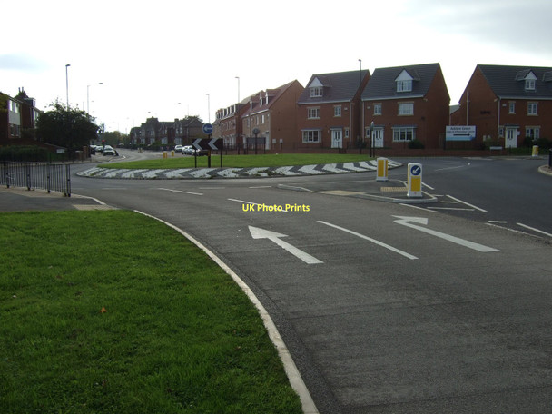 Photo 6"x4" A1032 heading south Linthorpe c2011