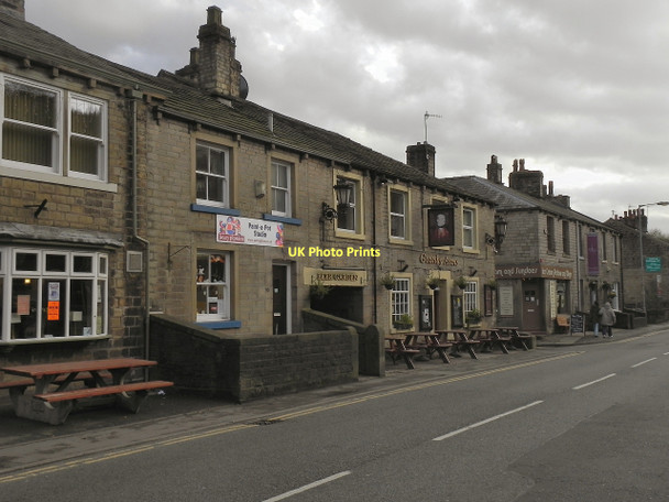 Photo 6"x4" Granby Arms Uppermill\/SD9905 c2011