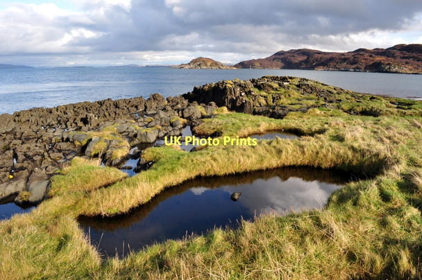 Photo 6"x4" Pools on Eilean Traigh Carsaig\/NR7387 c2011