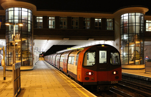 Photo 6"x4" End of The Day Finchley c2011