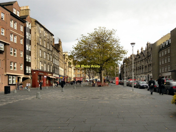 Photo 6"x4" The Grassmarket Edinburgh c2011