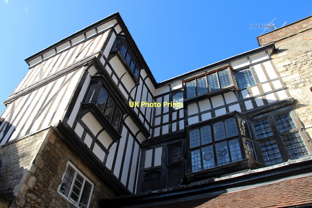Photo 6"x4" Tudor Building, Tower of London London c2011