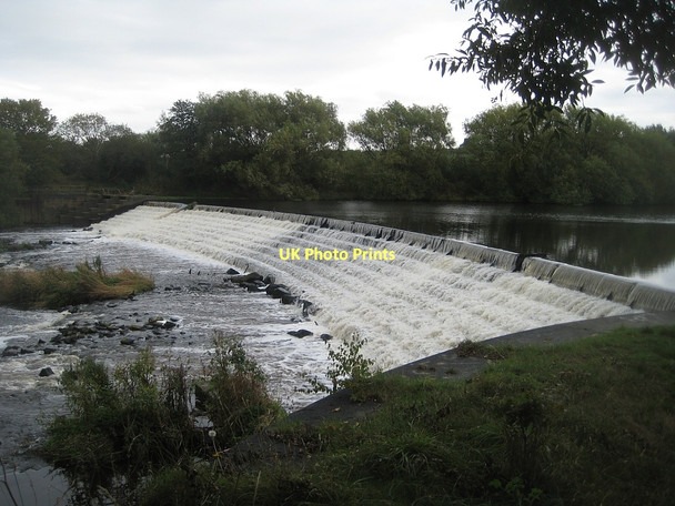 Photo 6"x4" Kirkthorpe Weir, west bank Wakefield\/SE3320 c2011
