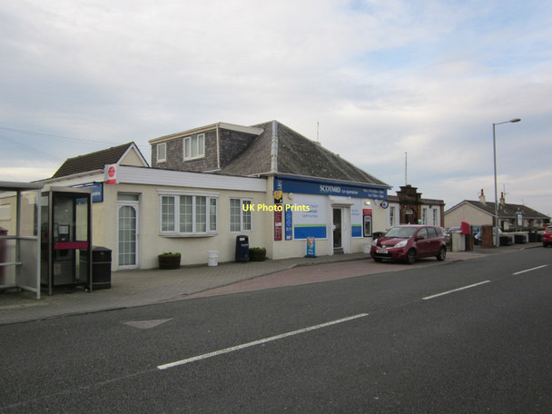 Photo 6"x4" Scotmid Grocers Ballantrae c2011