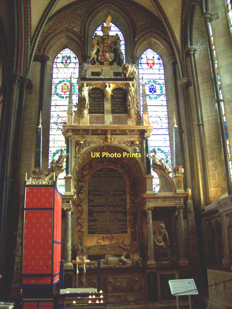Photo 6"x4" Salisbury Cathedral, Hertford Tomb Salisbury c2011