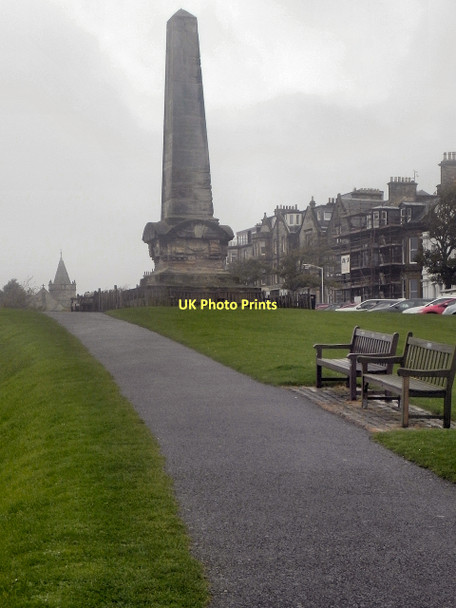 Photo 6"x4" The Martyrs' Memorial St Andrews c2011