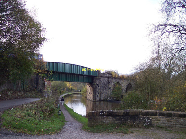 Photo 6"x4" Marple railway viaduct crosses over the Peak Forest Canal Romiley c2011