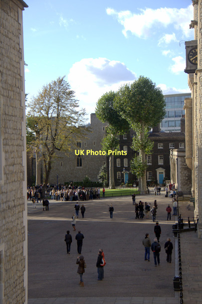 Photo 6"x4" Inner Courtyard, Tower of London London c2011