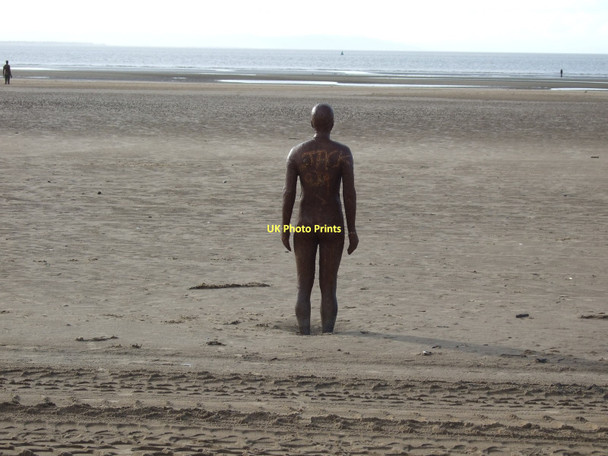 Photo 6"x4" Another Place Statue Crosby\/SJ3198 c2011