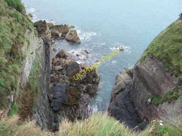 Photo 6"x4" An inlet coming from Caerfai Bay St David's\/Tyddewi c2009
