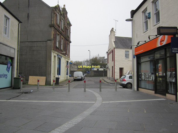 Photo 6"x4" South Strand Street Stranraer c2011