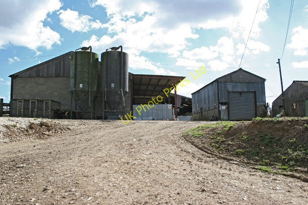 Photo 6"x4" Farm buildings near Gilbert Street Gilbert Street c2006