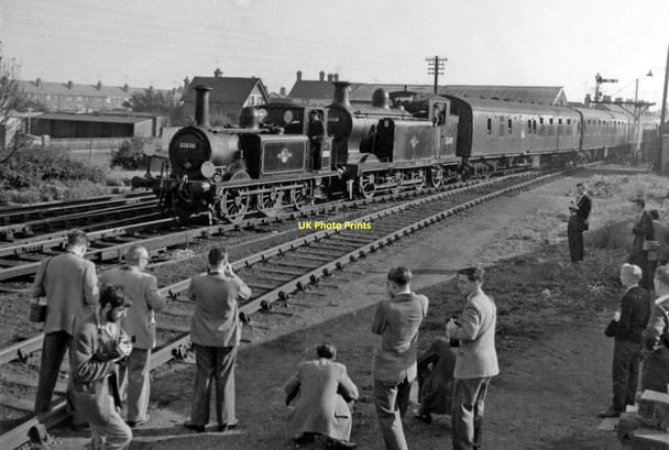 Photo 6"x4" Railway Enthusiasm: the RCTS Sussex Rail Tour at Newhaven Town Newhaven\/TQ4401 c1962