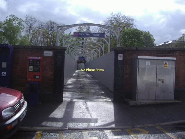 Photo 6"x4" Entrance to New Southgate station Friern Barnet c2008