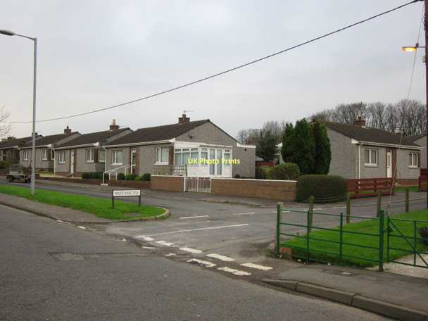 Photo 6"x4" West End Terrace Stranraer c2011