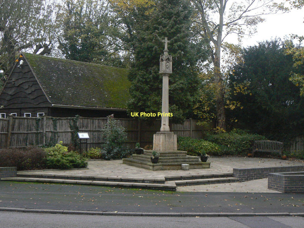 Photo 6"x4" Tollerton War Memorial Tollerton\/SK6034 c2011