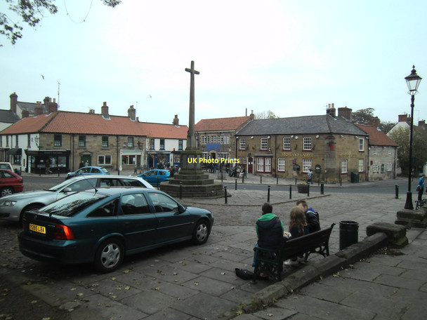 Photo 6"x4" Guisborough Market Cross Guisborough c2011