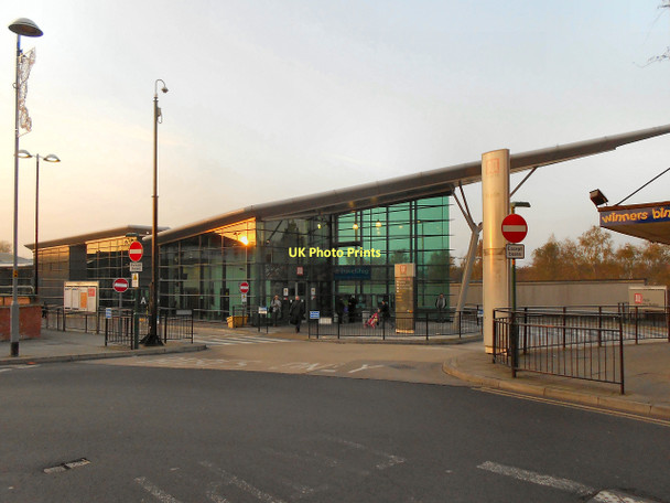 Photo 6"x4" Hyde Bus Station Hyde\/SJ9494 c2011