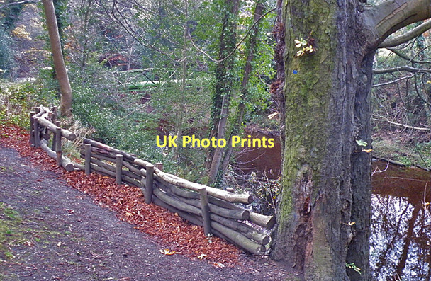 Photo 6"x4" Rustic Fence Craiglockhart c2011