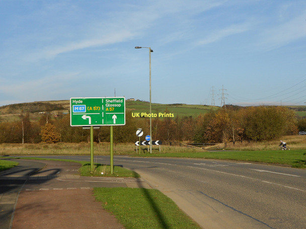 Photo 6"x4" Stockport Road, Hattersley Broadbottom c2011