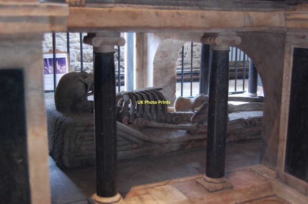 Photo 6"x4" The Tanfield tomb, Burford Church Burford\/SP2512 c2011