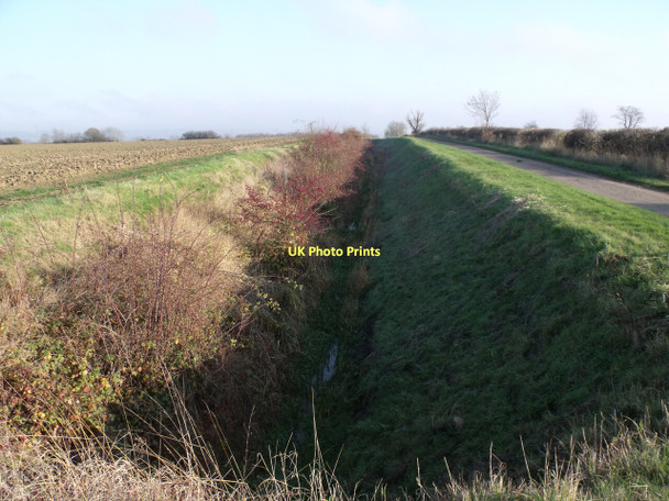 Photo 6"x4" Drain alongside Fen lane, near Bassingham Bassingham c2011