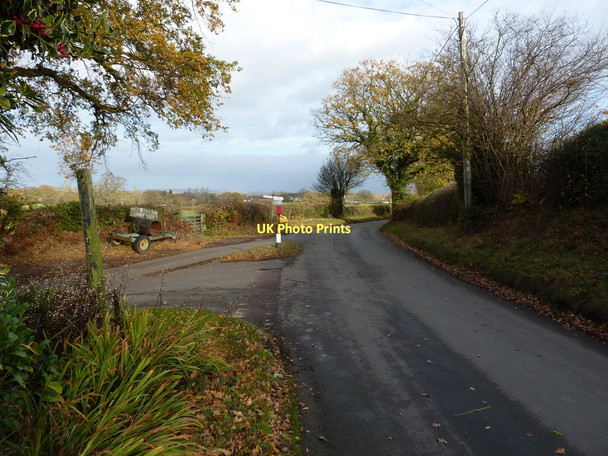 Photo 6"x4" Junction at Ivydean Hollyhurst\/SO4797 c2011