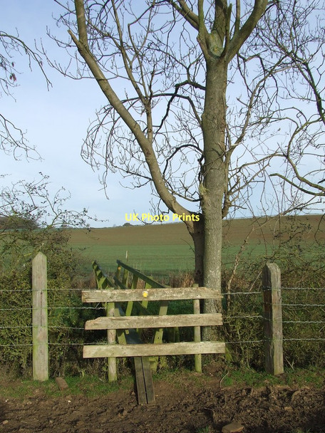 Photo 6"x4" Broken Stile And Bridge Carlton\/TL6453 c2011