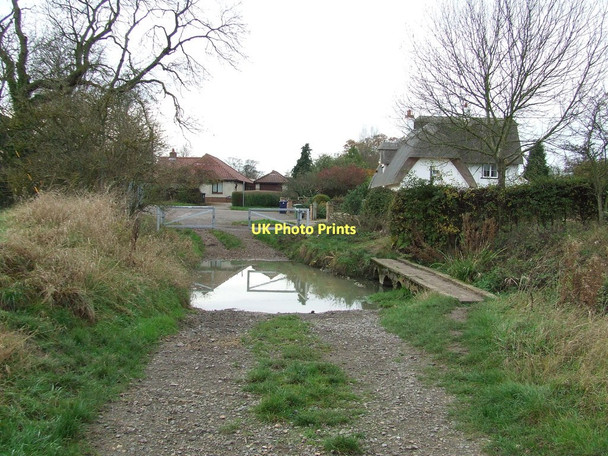 Photo 6"x4" Ford On Byway Weston Green\/TL6252 c2011