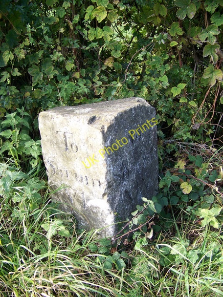 Photo 6"x4" Milestone, Barford St Martin Barford St Martin c2009
