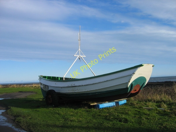 Photo 6"x4" Coble at Boulmer Boulmer c2009 P1