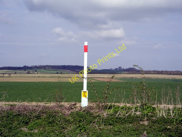 Photo 6"x4" Gas pipeline marker Hunton\/SU4839 c2006