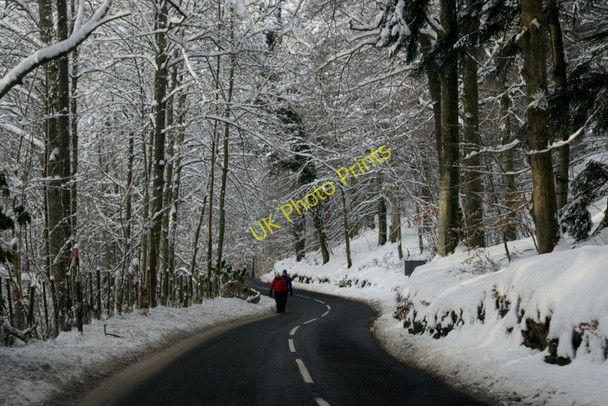 Photo 6"x4" The descent into Dunkeld Dunkeld c2009