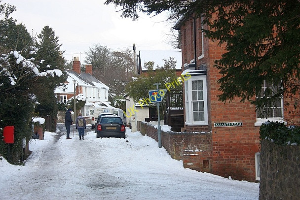 Photo 6"x4" Snow covered Kings Road Brand Green\/SO7641 c2010