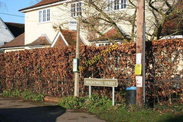 Photo 6"x4" Bus stop on the street Wallingford c2010