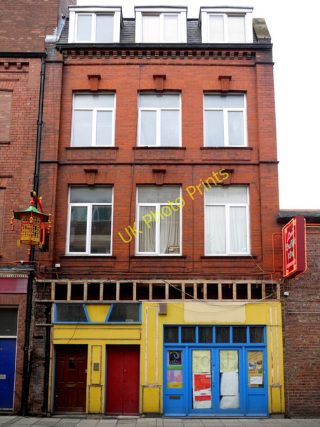 Photo 6"x4" Disused shop, Stowell Street Newcastle upon Tyne c2010