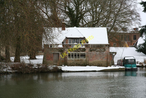 Photo 6"x4" Boathouse in the snow Wallingford c2010