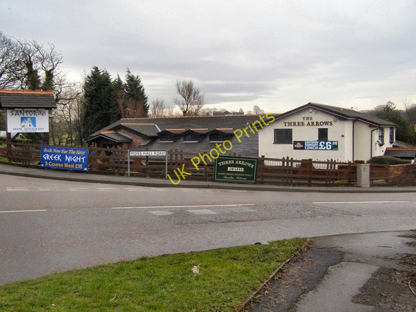 Photo 6"x4" Three Arrows Heywood\/SD8510 c2010