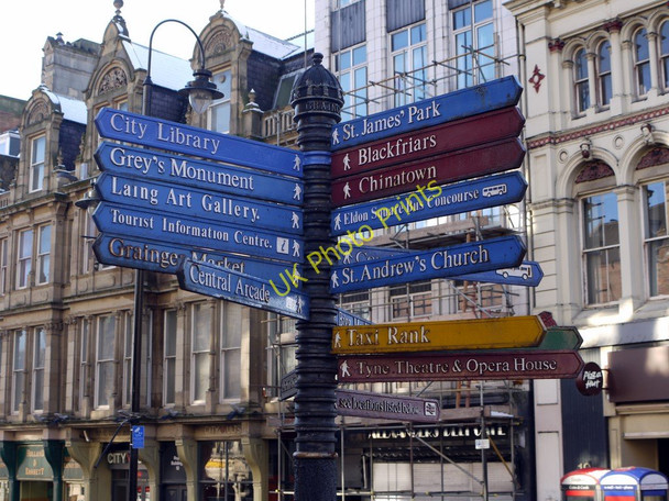 Photo 6"x4" Signpost on Bigg Market \/ Grainger Street corner Newcastle upon Tyne c2010