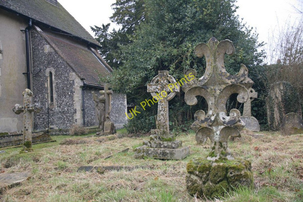 Photo 6"x4" Graves by the church Tidmarsh c2010