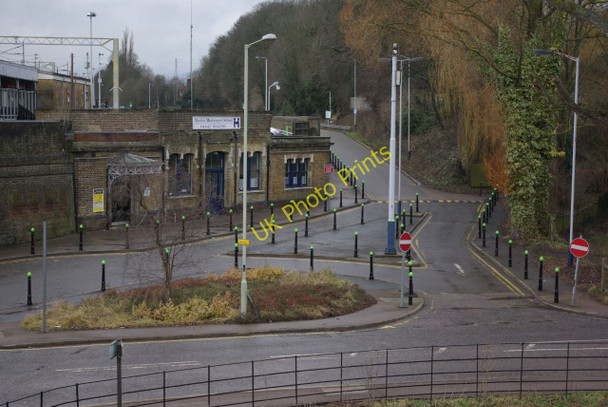 Photo 6"x4" Berkhamsted Station - upside entrance Berkhamsted c2010