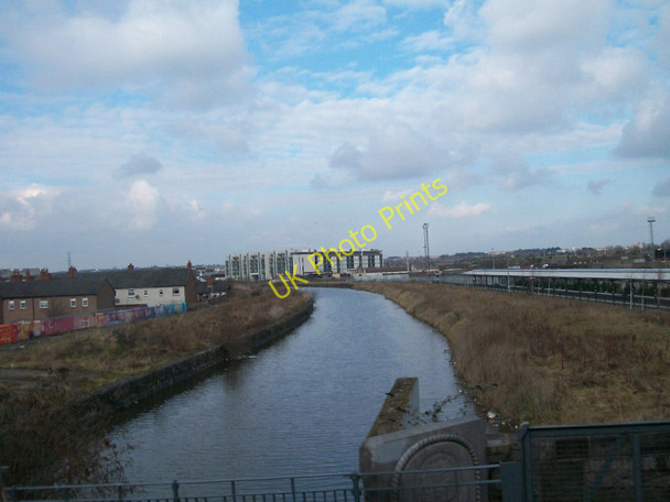 Photo 6"x4" The Royal Canal from Sheriff Street Bridge Ringsend c2010