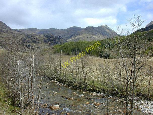 Photo 6"x4" Glen Finnan Glenfinnan c2002