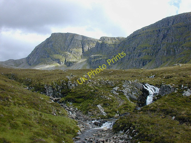 Photo 6"x4" Streams meeting in Gleann na Sguaib Meall nan Ceapraichean c2002
