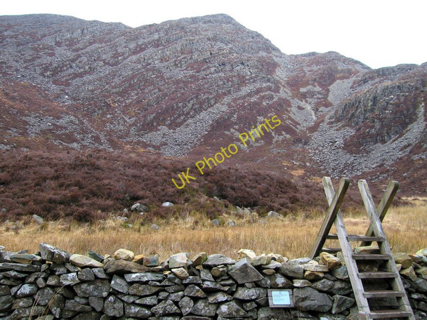 Photo 6"x4" Rhinog Fawr from path junction Rhinog Fawr c2010