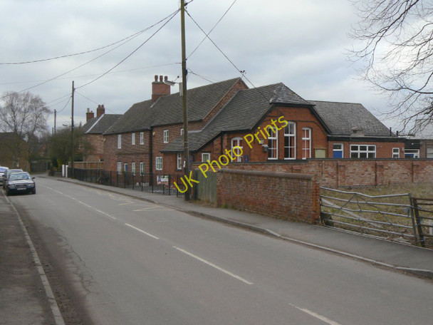 Photo 6"x4" Snarestone C of E Primary School Snarestone c2010