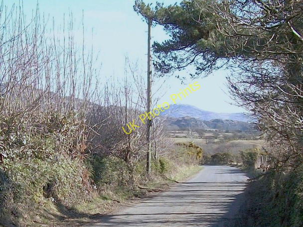 Photo 6"x4" The road eastwards towards Melin Llecheiddior Llecheiddior\/SH4743 c2010