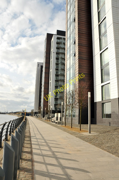 Photo 6"x4" Glasgow Harbour housing development Partick c2010